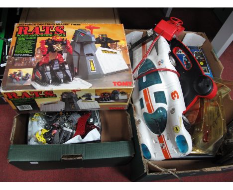 A Quantity  of Meccano Components, Scotch tape strip dispensers (4), "Chips" walkie talkies, plastic model remote control Por