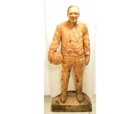 † SIMON O' ROURKE; a chainsaw carved statue of Bill Shankly, height 168cm.Condition Report: † This lot may qualify for Artist