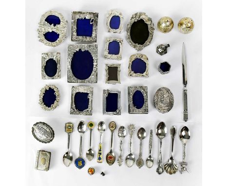 A collection of silver-plated and pewter items, to include modern picture frames, trinket boxes, pill boxes, pots, collectors