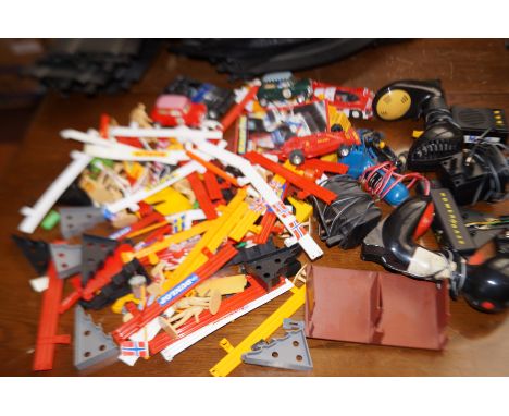 Large layout of scalextric lots of track 