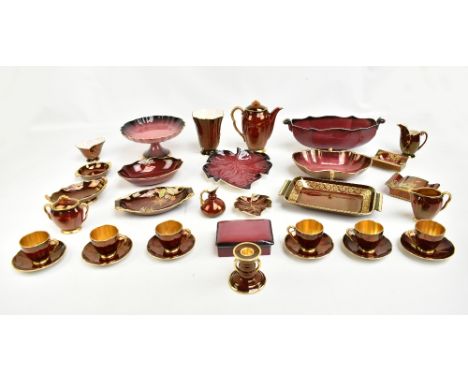 CARLTON WARE; a collection of assorted 'Rouge Royale' ceramics to include bowl, coffee pot, part service etc (29).Additional 