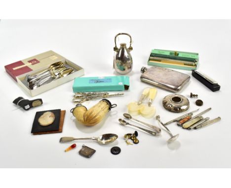 A mixed lot of collectors' items, including a Meerschaum pipe with Swedish silver mount, height 10cm, a Victorian hand warmer
