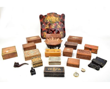 A collection of assorted treen to include vizagapatam style boxes, carved hardwood storage boxes, jewellery caskets, a novelt