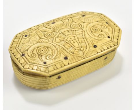 A 19th century carved horn snuff box, possibly Spanish Colonial, dated 1811 to the underside, 5 x 8.5cm.Additional Informatio