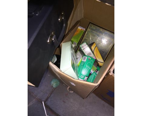 Box of misc inc light bulbs  