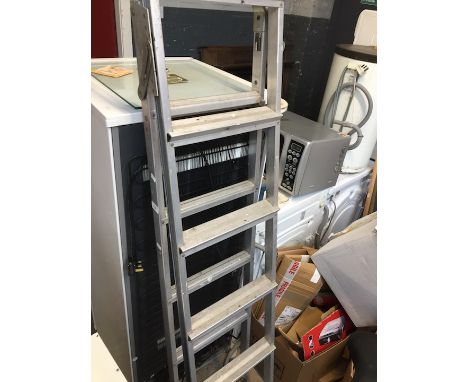 Aluminium step ladders  