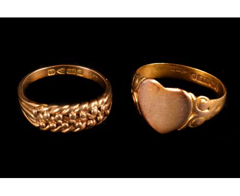 An 18ct gold ladies Keeper's ring, approx 4g, together with a ladies 9ct gold signet ring, approx 2.6g (2)both in generally g
