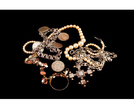 A small group of jewellery, including a yellow metal bracelet, a 9ct gold band, approx 7.8g, together with a German silver cr