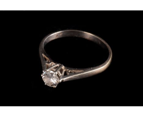 A modern 18ct white gold and diamond solitaire engagement ring, having a brilliant cut of approx 0.25ct