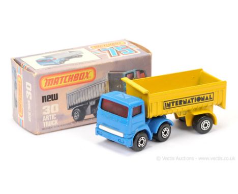 Matchbox Superfast 30d Leyland Articulated Truck - blue tractor unit, red windows, white plastic grille &amp; base without mo