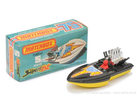 Matchbox Superfast 5b Seafire Power Boat - gloss black deck with lemon yellow plastic hull &amp; base, red plastic driver, bl