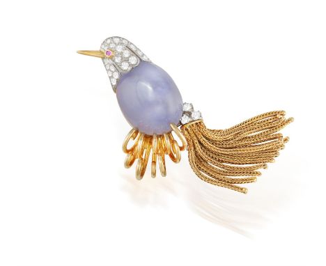A GEM-SET NOVELTY PENDANT, FRENCH, CIRCA 1960The stylised bird with an oval-shaped star sapphire body, the head embellished w