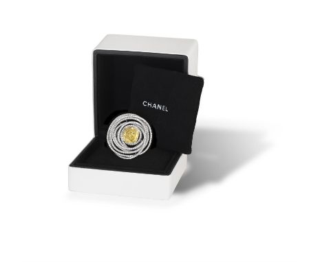 CHANEL: AN IMPORTANT FANCY COLOURED DIAMOND AND DIAMOND 'L'AIR' RING, CIRCA 2000Commande Spéciale - Special OrderThe cushion-