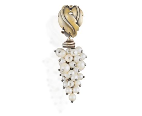 RENÉ BOIVIN: A RARE CULTURED PEARL CLIP PENDANT BROOCH, CIRCA 1940Designed as a cluster of grapes, of various sized cultured 