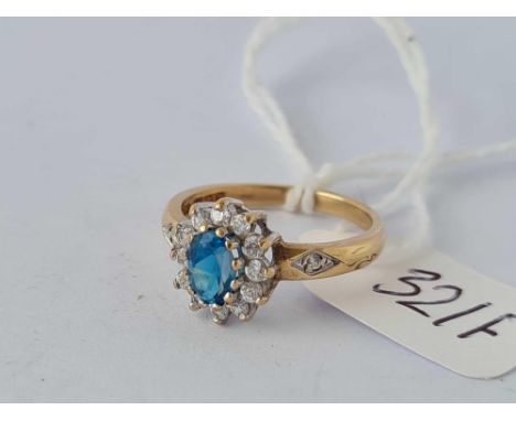 A blue and white stone cluster ring, 9ct, size K, 2.5 g.