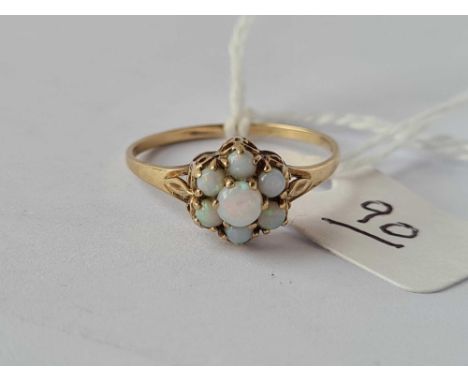 A opal cluster ring 9ct 