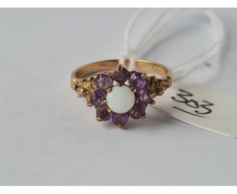 An opal and amethyst 9ct dress ring size K 2g inc