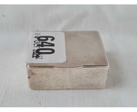 A small snuff box with gilded interior, 1 3/4" wide, London 1903 by HBA