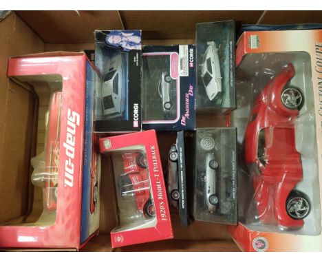 A collection of Snap On Boxed Diecast Model Cars including 1939 Lincoln Zephyr Custom Coupe, 1950 Ford Custom Street Rod, 196