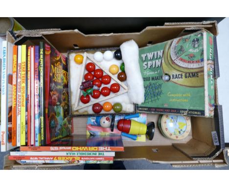 A mixed collection of items to include Vintage Childrens Christmas Annuals, Twin Spin Tin Plate Childs game, small Scale Pool