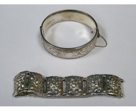 HALLMARKED SILVER BANGLE AND REPOUSSE DECORATED BRACELET 