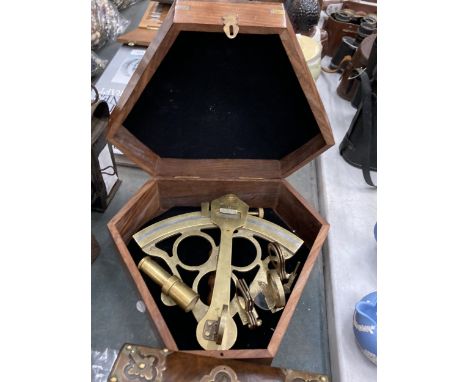 A BOXED VINTAGE BRASS SEXTANT