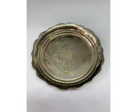 A STERLING SILVER PIN DISH