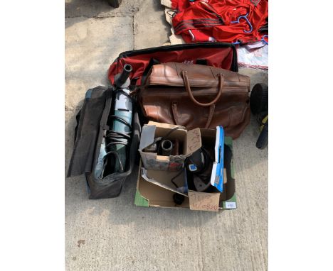 AN ASSORTMENT OF ITEMS TO INCLUDE A BOSCH SANDER, A MACALLISTER PALM SANDER AND A METABO DRILL ETC