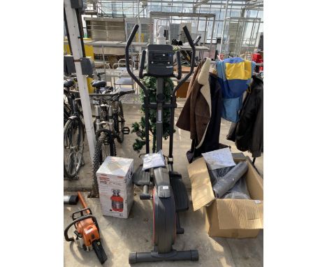A PRO-FORM SPORT E2.0 CROSS TRAINER
