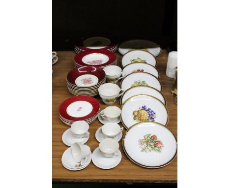 A QUANTITY OF VINTAGE CERAMIC PLATES, BOWLS, CABINET PLATES PLUS SMALL ORIENTAL CUPS AND SAUCERS