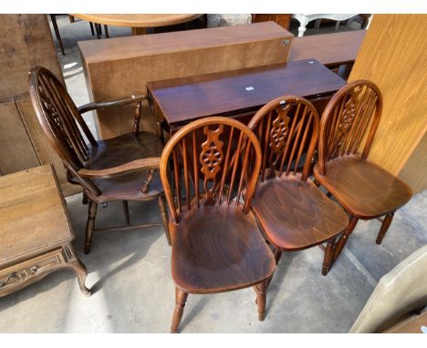 AN OAK GATE LEG TABLE ON TURNED LEGS, 56" X 42" OPENED
