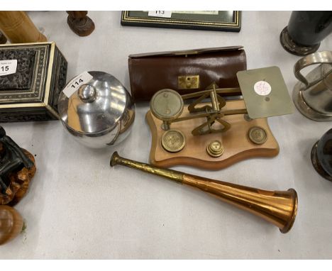 A MINIATURE BRASS HUNTING HORN TOGETHER WITH A SET OF VINTAGE POSTAL SCALES, MANICURE SET AND SILVER PLATE TRINKET POT,