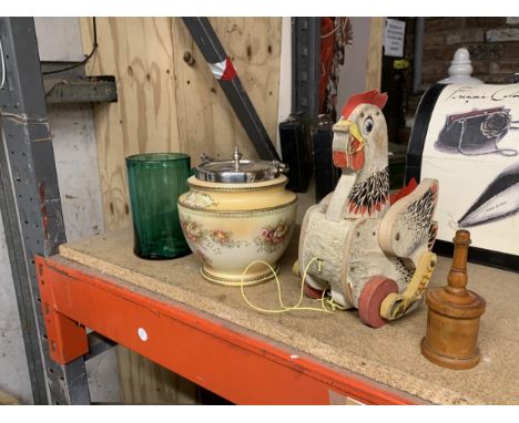 A MIXED LOT TO INCLUDE A VINTAGE FISHER PRICE 'CACKLING HEN' PULL ALONG TOY, A CARLTON WARE BLUSH IVORY WITH PLATED LID BISCU