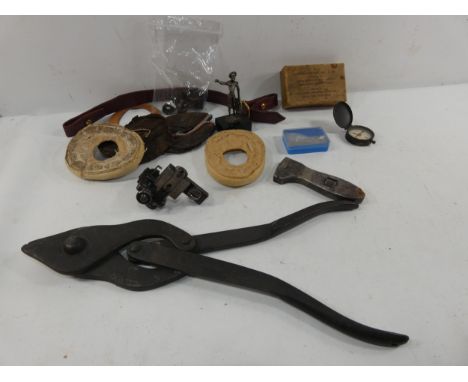 A PAIR OF MID 20TH CENTURY FOLDING WIRE CUTTERS, COMPASS, ADJUSTABLE SIGHT ETC