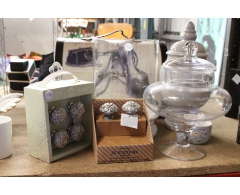A MIXED LOT TO INCLUDE A DOMED TOP BOX, SIX NEW AND BOXED DOOR KNOBS, LARGE GLASS CONTAINERS, A CERAMIC LIDDED POT, ETC