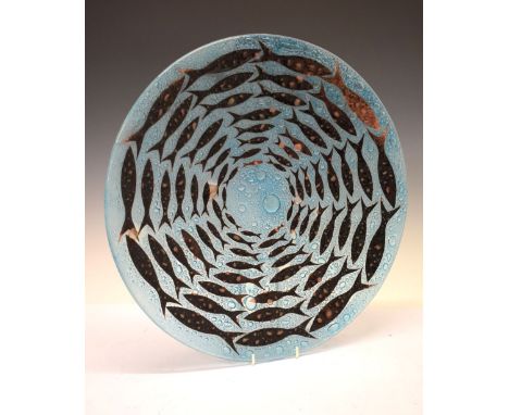 Studio glass - Jo Downs 'Cornish Pilchards' charger inset with copper fish, 47cm diameter Condition: Ceramics &amp; Glass/Ori