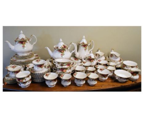 Extensive Royal Albert 'Old Country Roses' pattern tableware Condition: All pieces showing some signs of loss of decoration, 