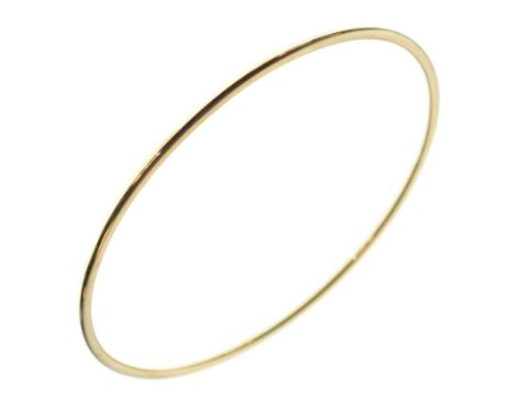 9ct gold bangle of solid design, 11.2g approx Condition: **Due to current lockdown conditions, bidders are unable to view lot