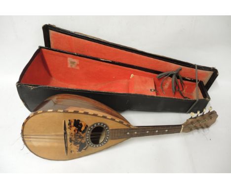 Early 20th Century mandolin, in a fitted case