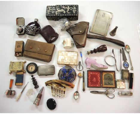 Small box containing a collection of various collectables including compact, seal and other various small items