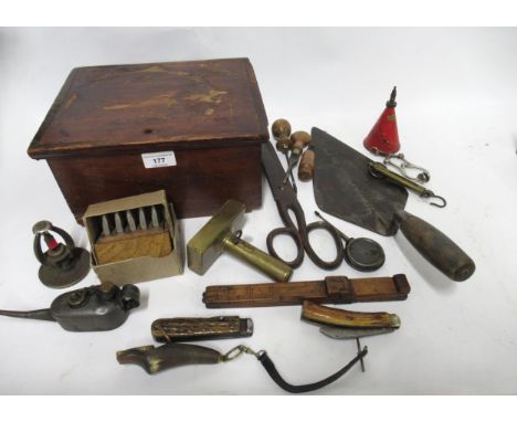 Small quantity of miscellaneous hand tools, including two pocket knives with stag horn grips, folding boxwood rule shoe sizer