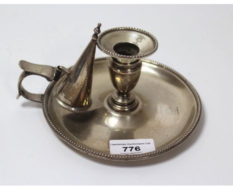 Victorian silver chamber candlestick with snuffer, London 1858, 8.5oz t