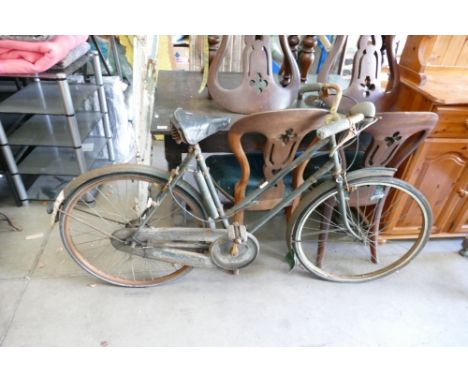 Distressed Ladies Raleigh Step Through Cycle: 