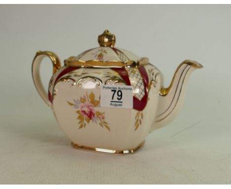 Sadler cube teapot: with floral and gild decoration 