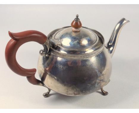 GEORGE V SILVERCIRCULAR TEAPOT WITH INSCRIPTION, BY F &amp; D, BIRMINGHAM 1924, GROSS 310 GRAMS 