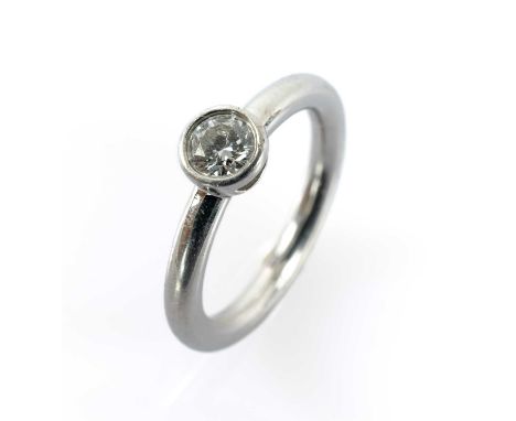 PLATINUM DIAMOND RING, the single stone measuring 0.34cts approx., signed 'Tiffany & Co', ring size I, 6.1gmsProvenance: priv