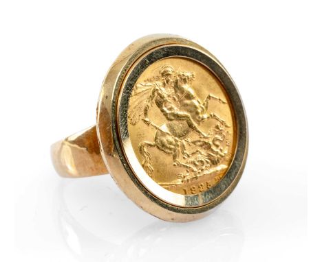 GEORGE V GOLD SOVEREIGN, 1925, in 9ct gold ring mount, ring size R, 16.7gms, in ring boxProvenance: private collection Cardif