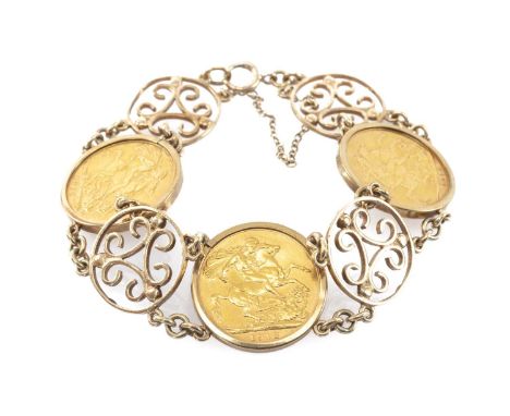 TRIPLE SOVEREIGN BRACELET, the three coins dated 1912, 1912 and 1913, scroll circular panels, 39.5gmsProvenance: private coll