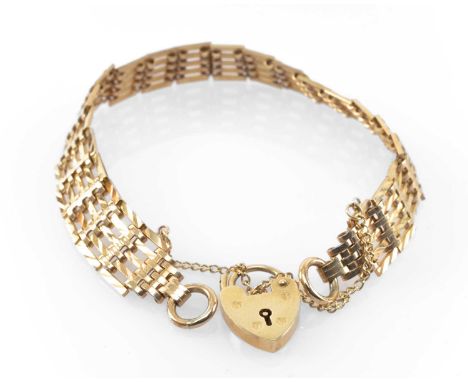 9CT GOLD GATE LINK BRACELET, heart shaped padlock, 14.0gmsProvenance: private collection GwyneddComments: good overall, light