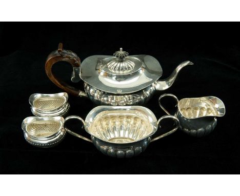 LATE VICTORIAN SILVER THREE PIECE TEASET, comprising teapot, cream jug and sucrier, Birmingham 1900, Joseph Gloster, together